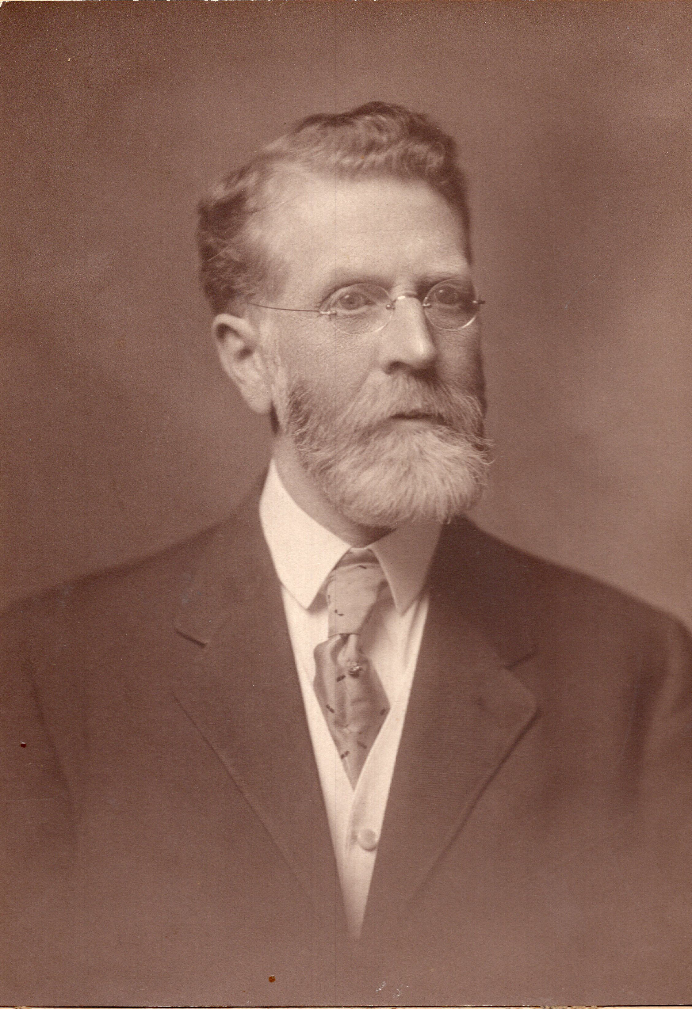 Pitcher, H.F - Per L. Williams