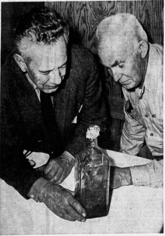 Glass Bottle Garden - PH651121